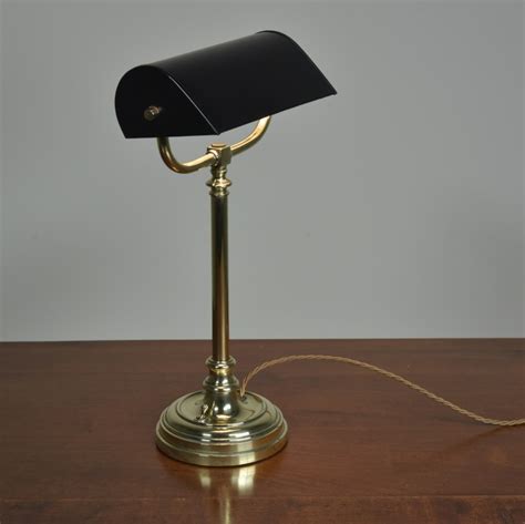 Antique And Reclaimed Listings Very Good Bankers Lamp Salvoweb Uk