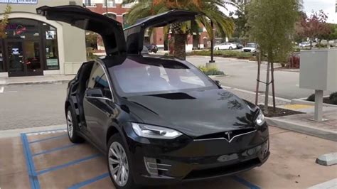 You get plenty of advanced systems designed to help prevent collisions and it will even steer, accelerate and. This Tesla Model X Is Useless, But Perhaps Improvements ...