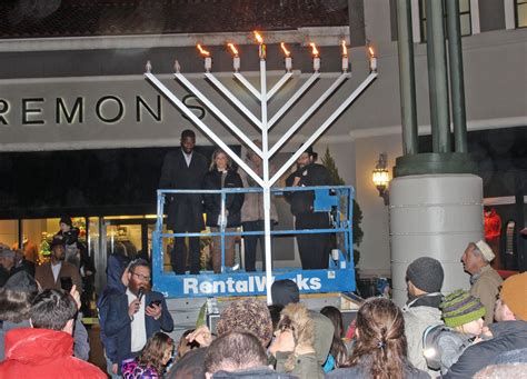 Chabad Of Alabamas 4th Annual Menorah Lighting To Be Dec 9