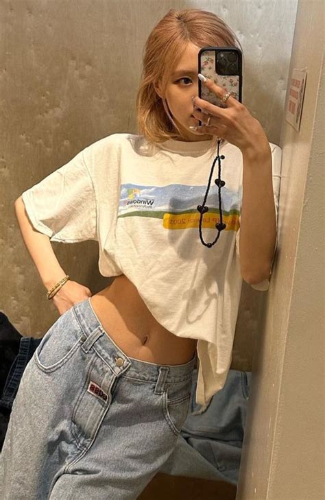 Midriff On Twitter 🌟 Blackpink Rosé Finally Showing Her Belly Button As She Should Always Do