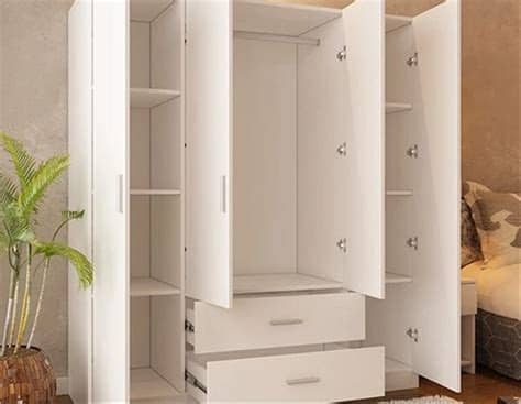 Lemari pakaian minimalis modern biasanya mempunyai ciri utama dengan model pintu swing dan lemari pakaian sliding door atau pintu geser sehingga menjadikan model lemari ini sangat cocok untuk rumah berkonsep minimalis. Jual Lemari Pakaian Minimalis 4 pintu Swing di lapak ...