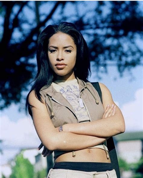 Queen Of The Damned Aaliyah Haughton 90s 2000s Celebrity Dresses