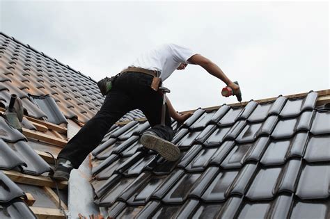 As of the 2010 census, the population was 13,494. Louisiana Roofer Arrested After Taking A Whole Roof Back ...