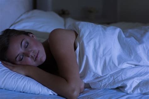 Why Do Women Need More Sleep Than Men Medi Smart