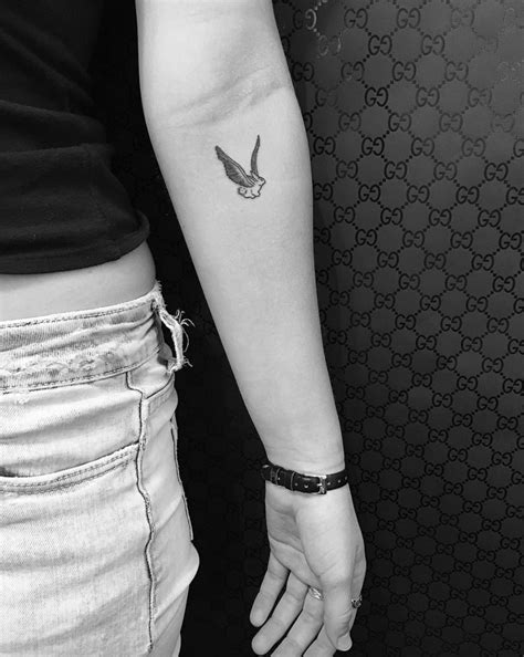 Do you have to shave your arm for a tattoo. 40 Cute Small Tattoos and Design Ideas by Celebrity Tattoo Artist JonBoy | Glamour