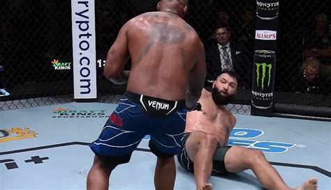 Ufc On Espn 45 Video Dontale Mayes Topples Andrei Arlovski With Tko