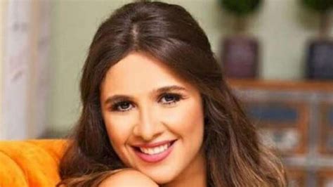 الشيخ عبد الباسط عبد الصمد. ياسمين عبد العزيز تتزوج شريف منير بـ "ونحب تاني ليه"