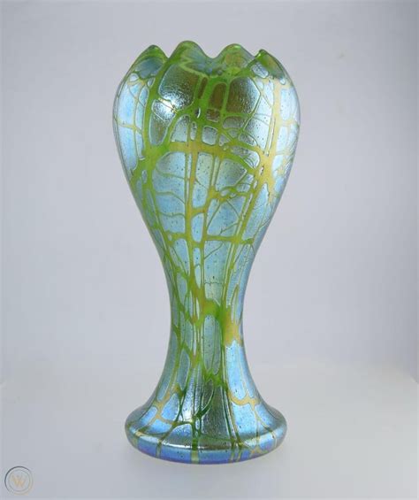 Loetz Crete Pampas Art Glass Vase In The Art Nouveau Style C1899 Similar To Pattern Number I