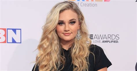 Hollyn Responds To Critics Who Claim She Is No Longer Singing For God