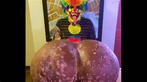 Victoria Cakes Give Gibby The Clown A Great Birthday Present XVIDEOS