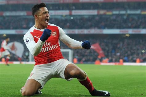 Alexis Sanchez Transfer News Arsenal Star Wants To Finish His Contract