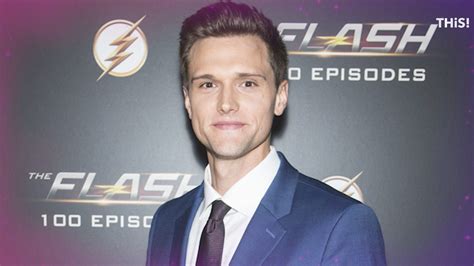 The Cw Fires The Flash Actor After Sexist Racist Tweets Resurfaced