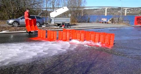 The Noaq Boxwall A Temporary Flood Barrier Against Flash Flooding