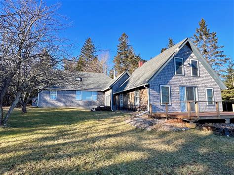 518 Rays Point, Milbridge