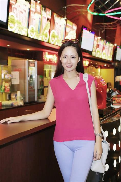 She represented vietnam at the miss world 2006 pageant in warsaw. Loạt khoảnh khắc phát ngượng của Mai Phương Thúy khi diện ...