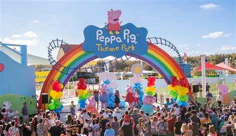 Worlds First Peppa Pig Theme Park Now Open At Legoland Florida Resort
