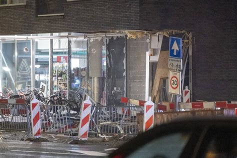 Veel Schade Door Plofkraak Bij Geldautomaat Osdorper Ban Amsterdam