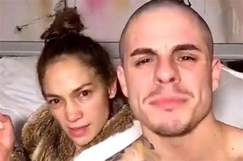 Jennifer Lopez Looks Unrecognisable As She Goes Makeup Free In Goofy