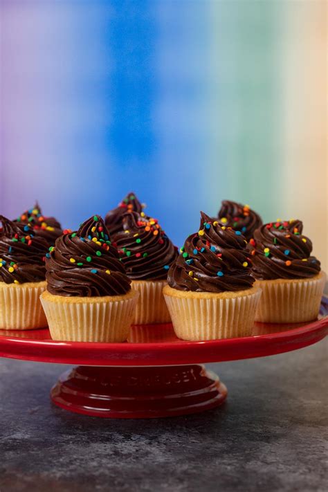 Yellow Cupcakes With Chocolate Frosting Recipe Dinner Then Dessert