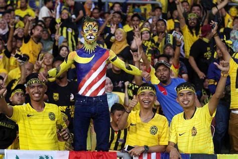 These are the features of a modern and an. Malaysia 2-2 Vietnam - The View from Malaysia - Football ...