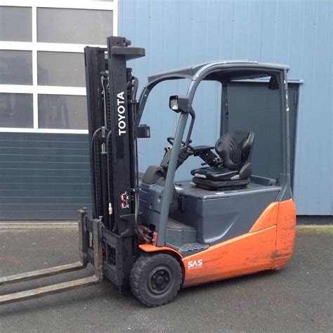 toyota  fbet  electric forklift trucks year