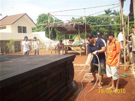 Program mendigitalisasikan ngo / yayasan / komunitas yang bermanfaat di indonesia. Pura BSD City: September 2010
