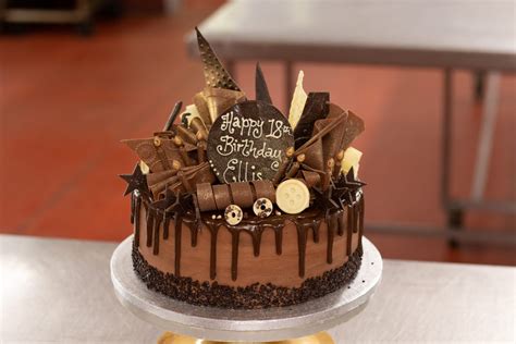Chocolate Dream Ultimate Birthday Cake La Creme Patisserie