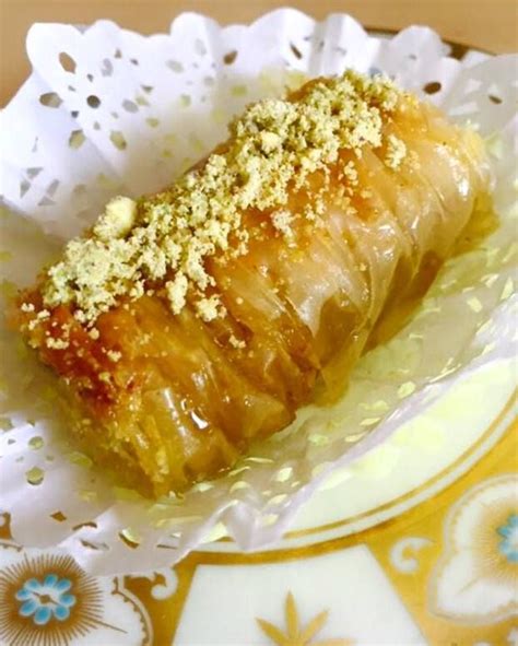 Baklawa Rolls spécialité turque La cuisine de Djouza Desserts With