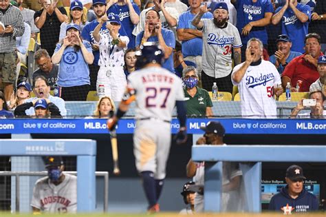 Dodger Stadium Crowd Was Loud But The Astros Shut Out The Dodgers True Blue La