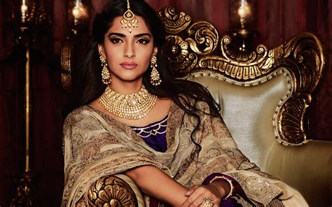 Sonam Kapoor Traditional Look Wallpaper Hd Indian Celebrities 4k