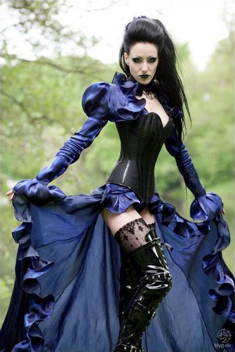 Steampunk Beauties In 2020 Fashion Gothic Fashion Gothic Outfits