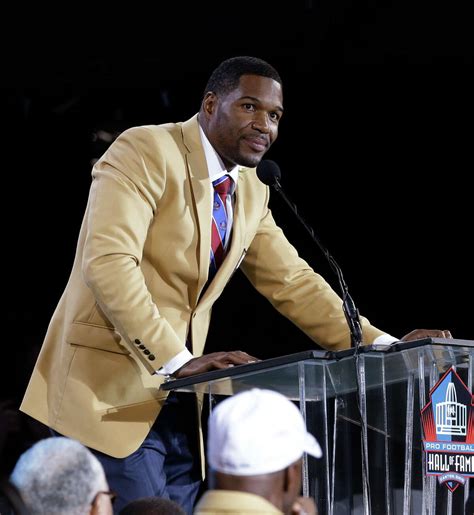 Strahan Inducted Into Pro Football Hall Of Fame