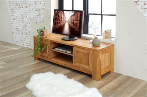 Eine hervorragende kombination aus stil und funktionalität. TV-Bank OLDE L 2 Türen Eiche | JYSK