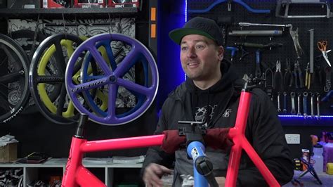 Why Ride Fixed Gear And What Is It Youtube