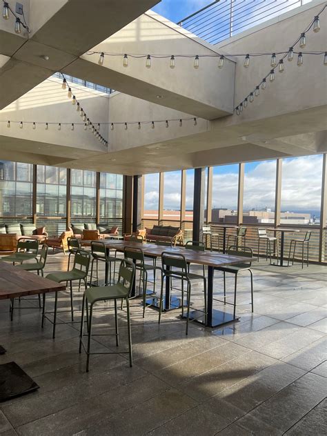 Uber Technologies, Inc, 1515 3rd St, San Francisco, CA, Office & Desk