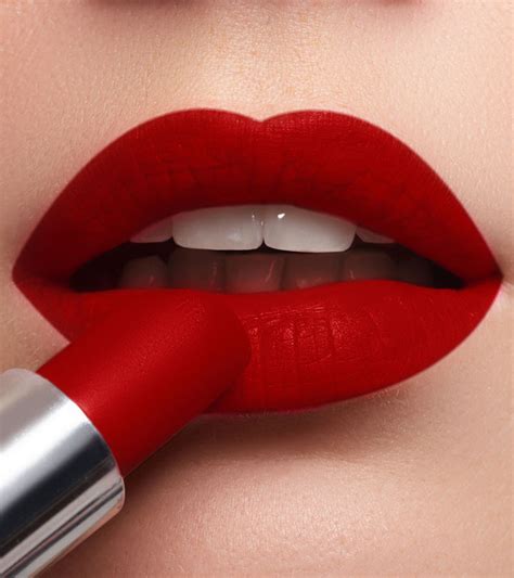 Lipstick Trends To Follow In 2018 Best Lipstick Colors Beauty Products