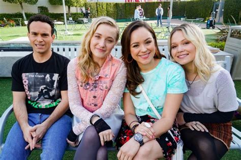 The Goldbergs Season 8 Tribute To Airplanes With A Twist Know Cast