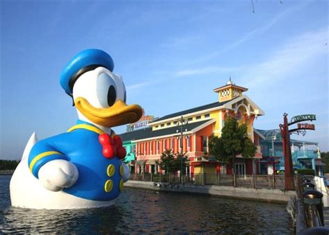 Giant Rubber Donald Duck Makes A Splash In Shanghai Disney Resort