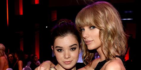 Hailee Steinfeld Talks Taylor Swift Friendship Hailee Steinfeld Seventeen Interview