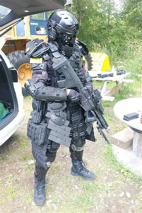 Pin By Ostiphem Sone On Crazy Airsoft Loadout Armor Concept Fantasy