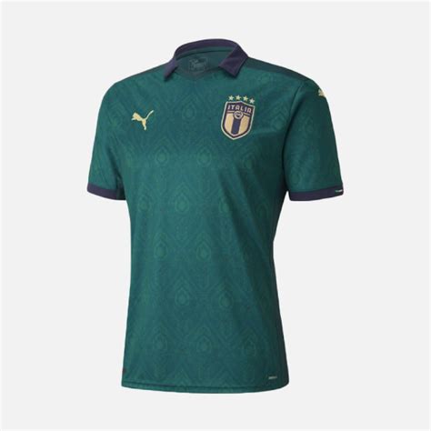 Tre nazionali abbordabili per gli uomini di roberto mancini, che hanno. Le prime maglie degli Europei 2020 - Il Post