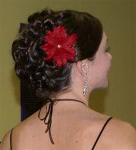 Prom Hairstyles With Flowers