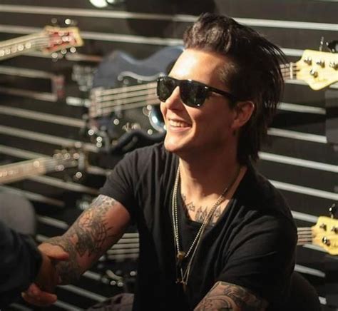 Syn At Namm 2014 I Love His Smile Synyster Gates Jimmy The Rev