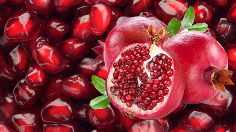 Pomegranate: The Tropical Fruit With 6 Benefits | Top Natural Remedy