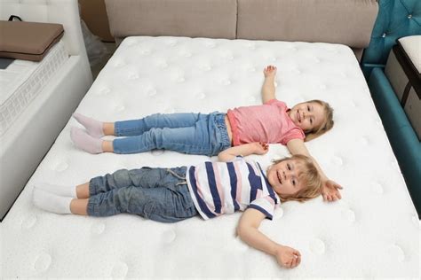 The best baby mattresses on amazon, according to hyperenthusiastic reviewers. 12 Best Toddler Mattress 2020 - Lully Sleep