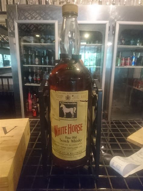 bottlewhite horse whiskey   stand  liter