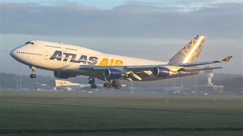 Very Rare Stunning Atlas Air Boeing 747 Landing And Take Off At