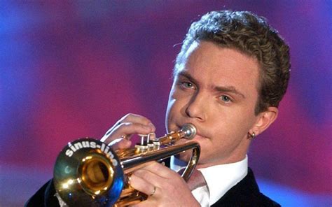 ‎german trumpet player and television personality stefan mross was born in 1975 in bavaria. „Rampensau" Stefan Mross ist süchtig nach Beifall ...