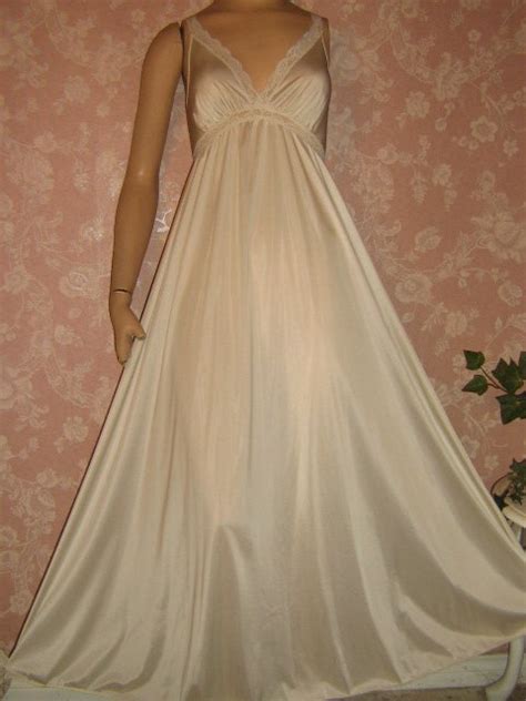 Sold Olga Nightgown Vintage Style 9633 S M Bridal White
