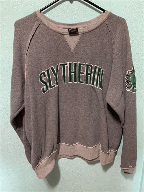 Slytherin Pullover Sweater In 2021 Clothes Sweaters Pullover Sweaters